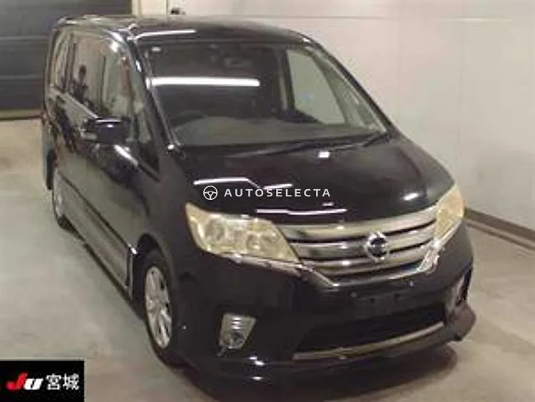 Nissan Serena 2011, photo 1 of 5