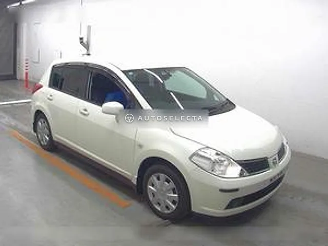 Nissan Tiida 2005, auction grade 3.5