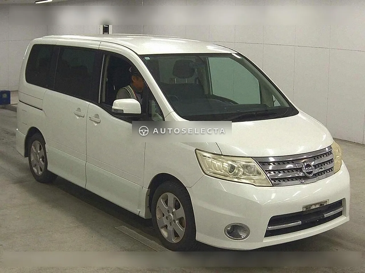 Nissan Serena 2010, photo 1 of 1