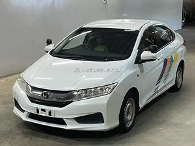 Honda Grace 2016, auction grade 3.5