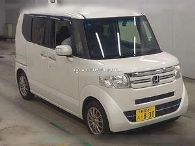 Honda N-BOX 2017, auction grade 4