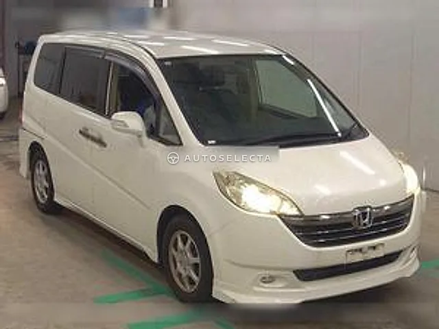Honda Stepwgn 2006, auction grade 4