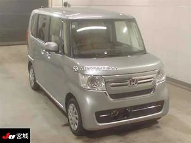 Honda N-BOX 2023, auction grade 4.5