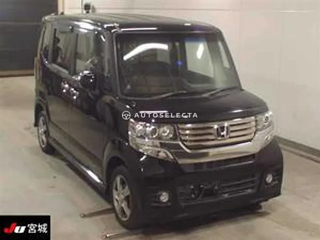 Honda N-BOX+ 2013, auction grade 3.5