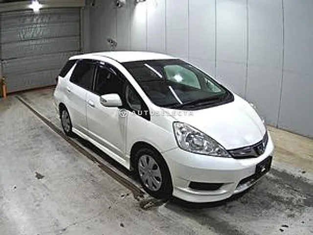 Honda Fit Shuttle 2012, auction grade 4