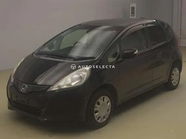 Honda Fit 2013, auction grade RA