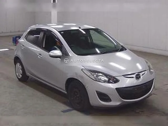 Mazda Demio 2011, auction grade RA