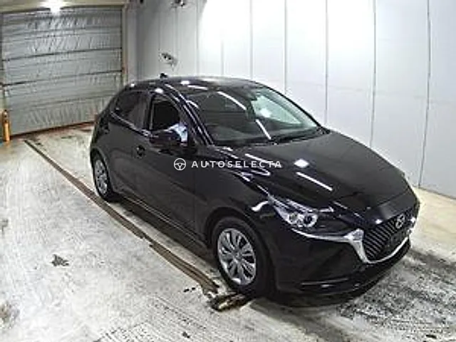 Mazda MAZDA2 2022, auction grade 4