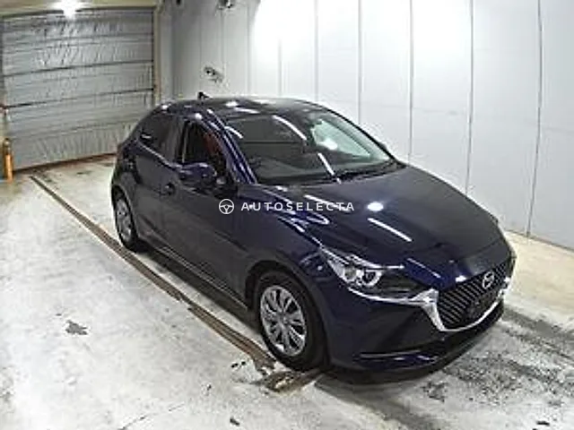 Mazda MAZDA2 2022, auction grade 4