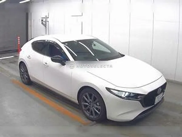 Mazda MAZDA3 Fastback 2022, auction grade 4.5