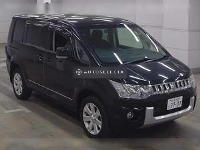 Mitsubishi Delica D:5 2018, auction grade 4