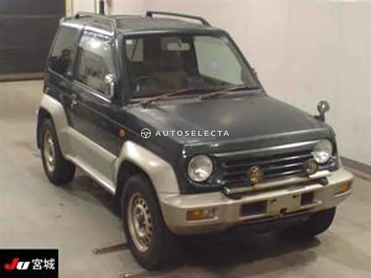 Mitsubishi Pajero Junior 1997, photo 1 of 1