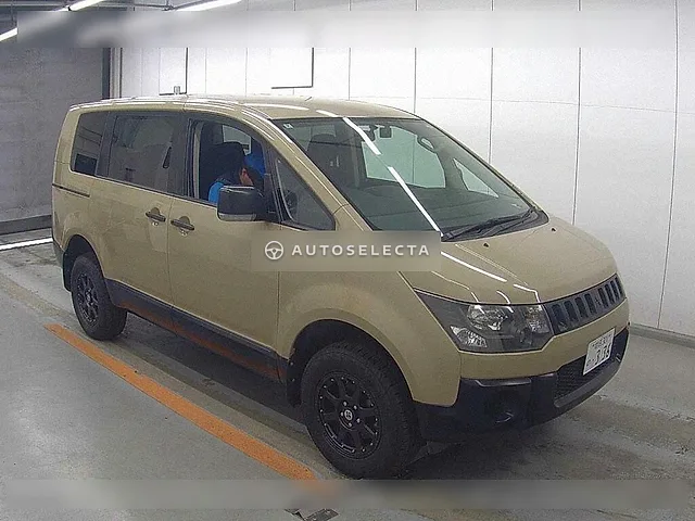 Mitsubishi Delica D:5 2008, auction grade 4