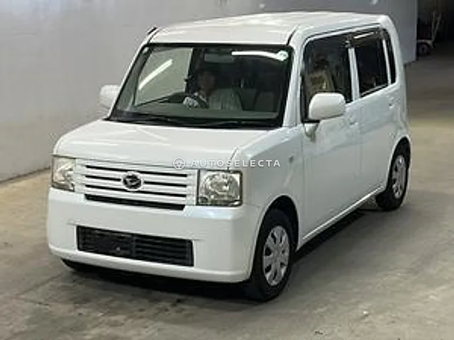 Daihatsu Move Conte 2009, auction grade 3.5