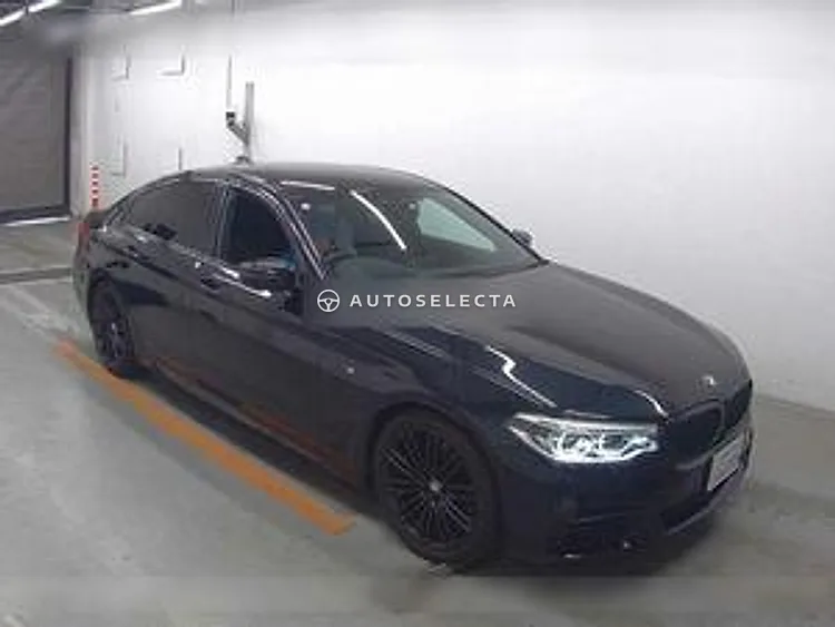 BMW 5 Series 2018, photo 1 of 6