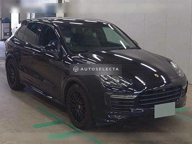 Porsche Cayenne 2018, auction grade 4