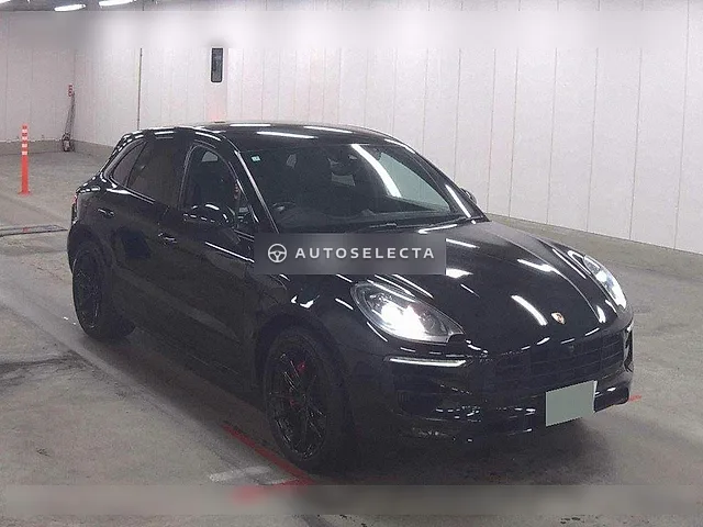Porsche Macan 2017, auction grade 4