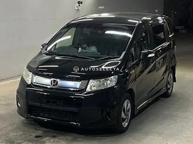 Honda Freed Spike Hybrid 2015, auction grade R