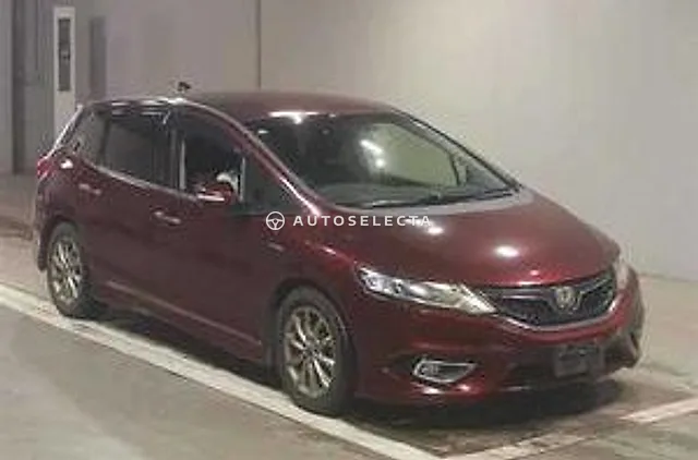 Honda Jade 2017, auction grade 3.5
