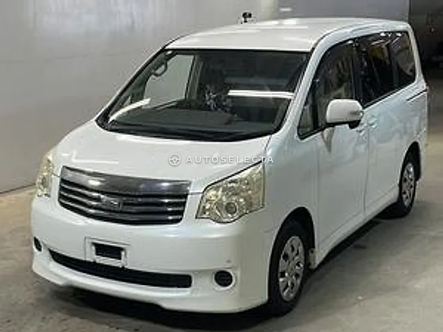 Toyota Noah 2013, auction grade R