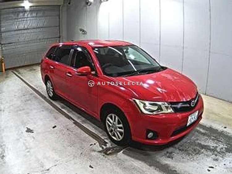 Toyota Corolla Fielder 2012, photo 1 of 1
