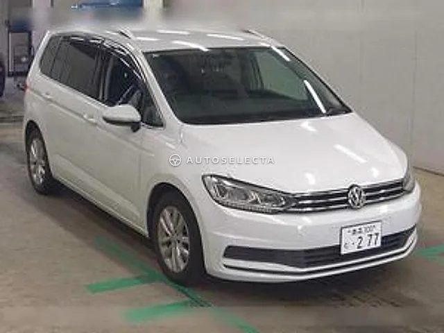 Volkswagen Golf Touran 2019, auction grade 4