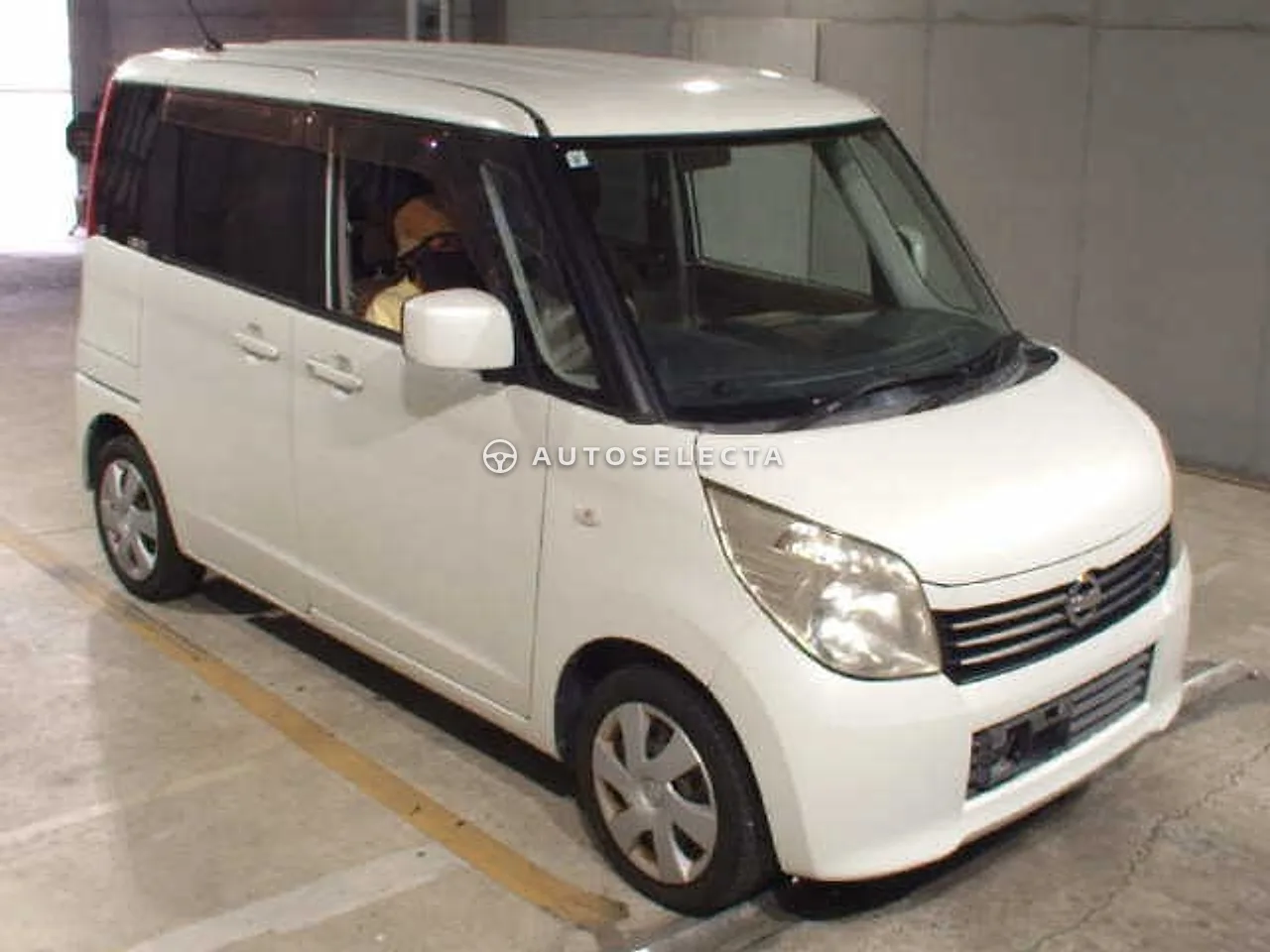 Nissan Roox 2011, photo 1 of 1