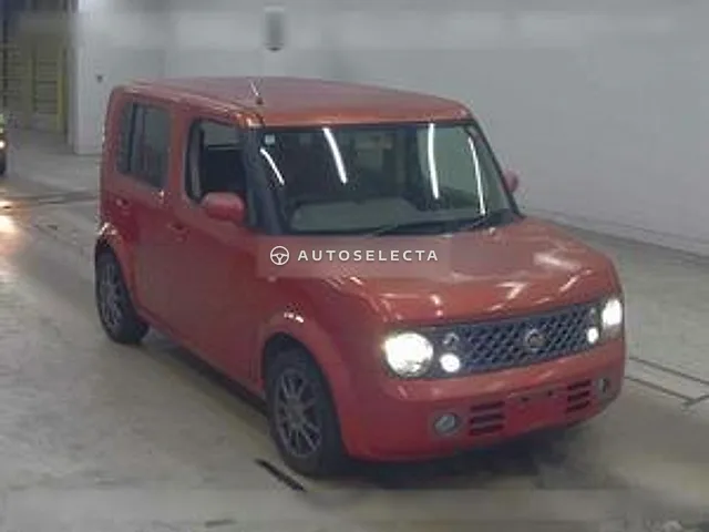 Nissan Cube 2006, auction grade 3.5