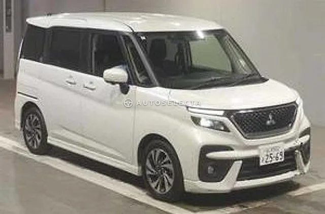 Mitsubishi Delica D:2 2023, auction grade 3.5