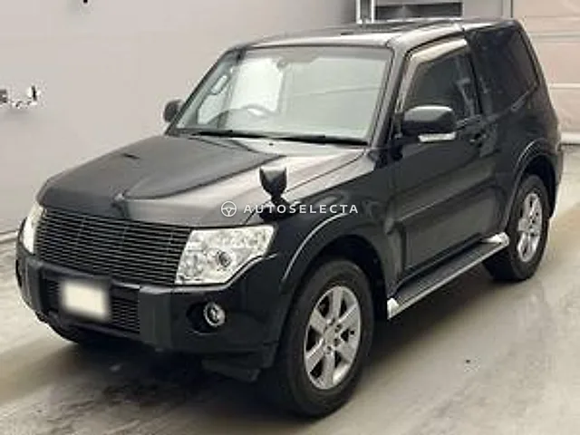Mitsubishi Pajero 2010, auction grade 4