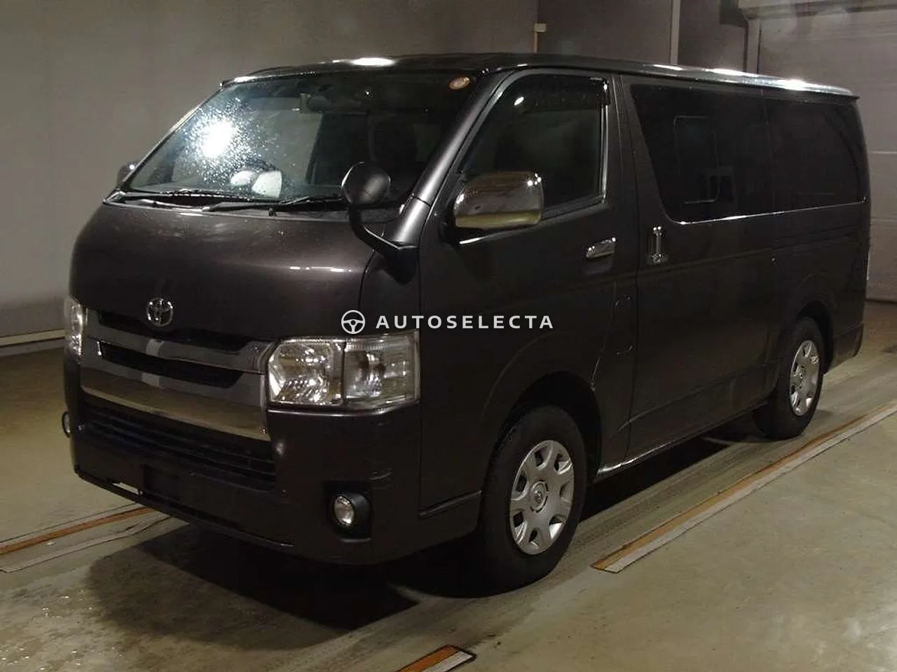 Toyota Hiace Van 2016, photo 1 of 1