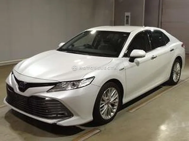 Toyota Camry 2017, auction grade 4