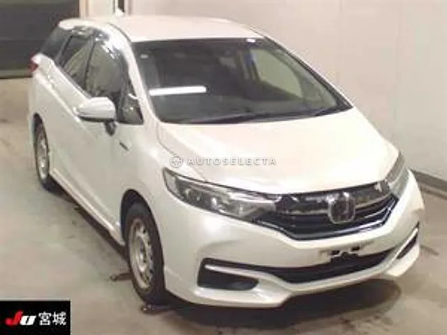 Honda Shuttle 2019, auction grade 3.5