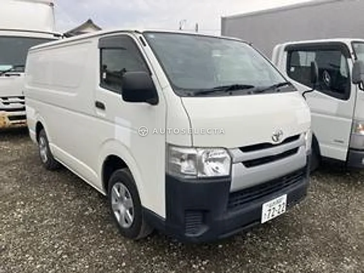 Toyota Hiace 2018, photo 1 of 1