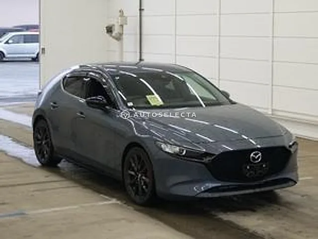 Mazda MAZDA3 Fastback 2022, auction grade 4