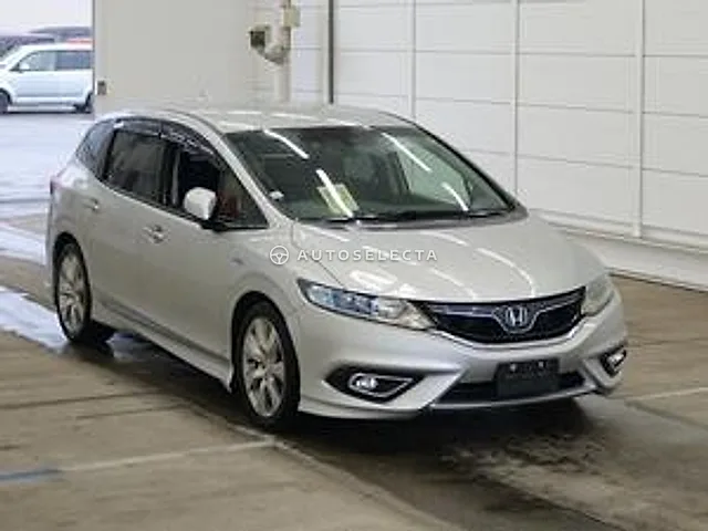 Honda Jade 2015, auction grade 3.5