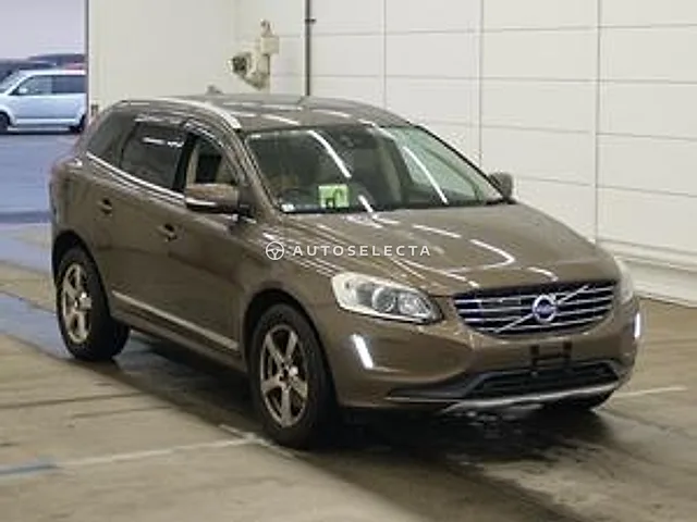 Volvo XC60 2017, auction grade 4