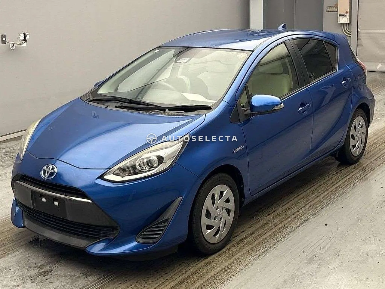 Toyota Aqua 2017, photo 1 of 1