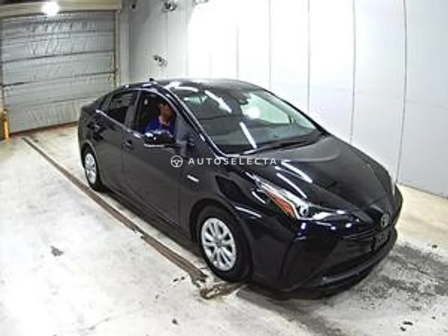 Toyota Prius 2019, auction grade 3.5