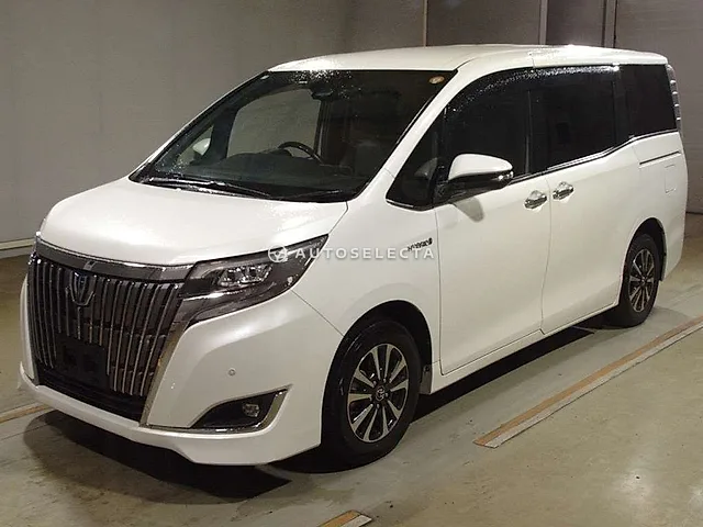 Toyota Esquire 2018, auction grade 3.5