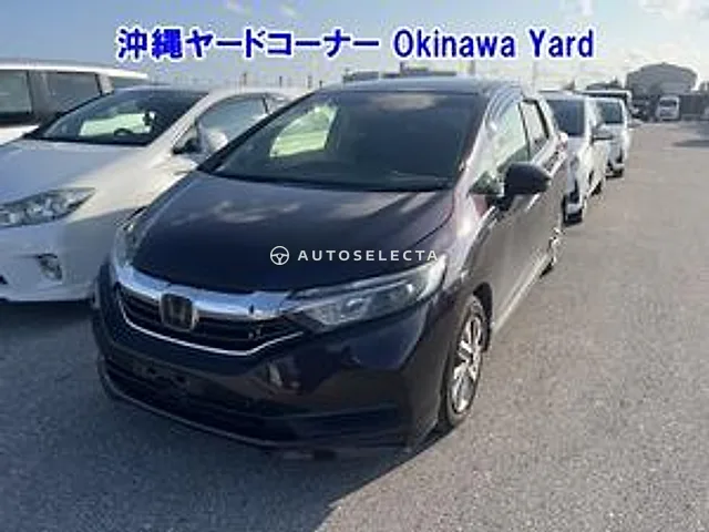 Honda Shuttle 2019, auction grade 3