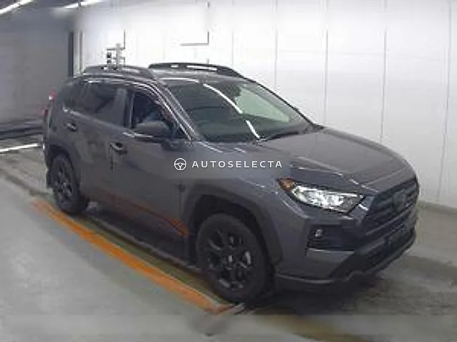 Toyota RAV4 2023, auction grade 4.5