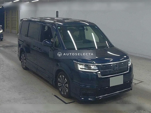 Honda Stepwgn Spada 2024, auction grade 4.5