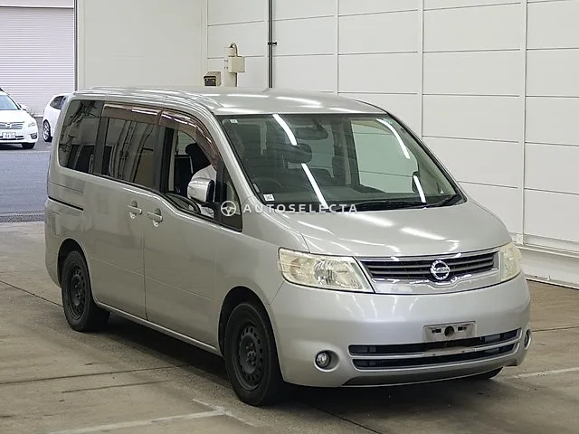Nissan Serena 2007, auction grade 3.5
