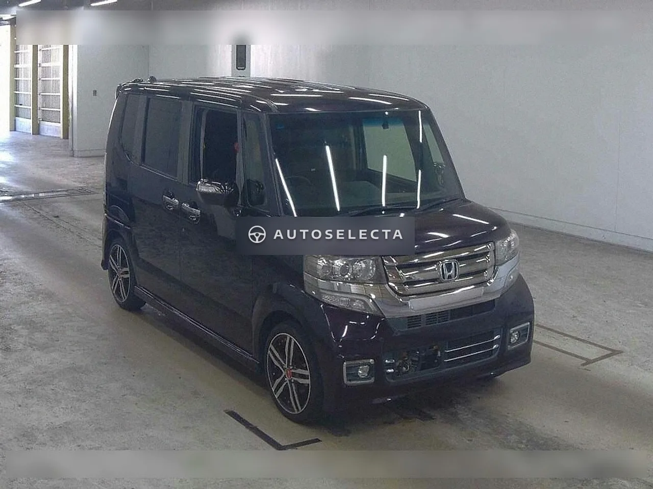 Honda N-BOX Custom 2015, photo 1 of 1