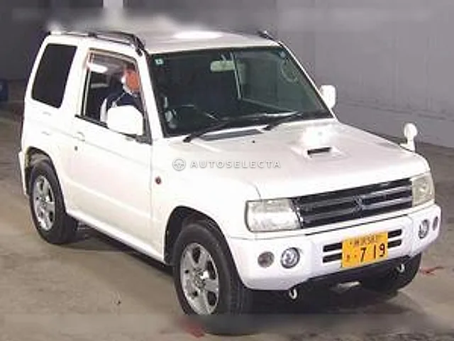 Mitsubishi Pajero Mini 2006, auction grade 3.5