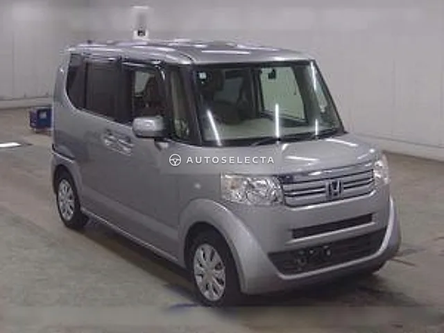 Honda N-BOX 2016, auction grade 3.5