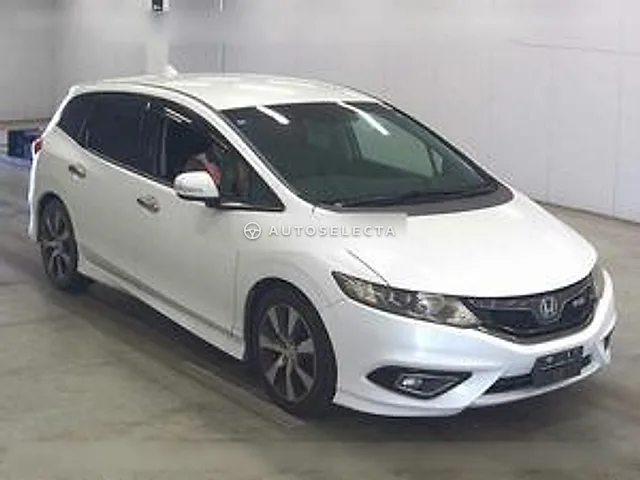 Honda Jade 2017, auction grade 4