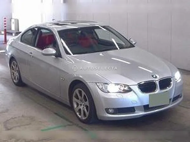 BMW 3 Series 2008, auction grade 4.5