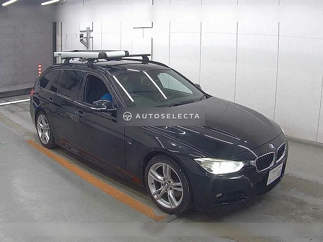 BMW 3 Series 2012, auction grade 4.5